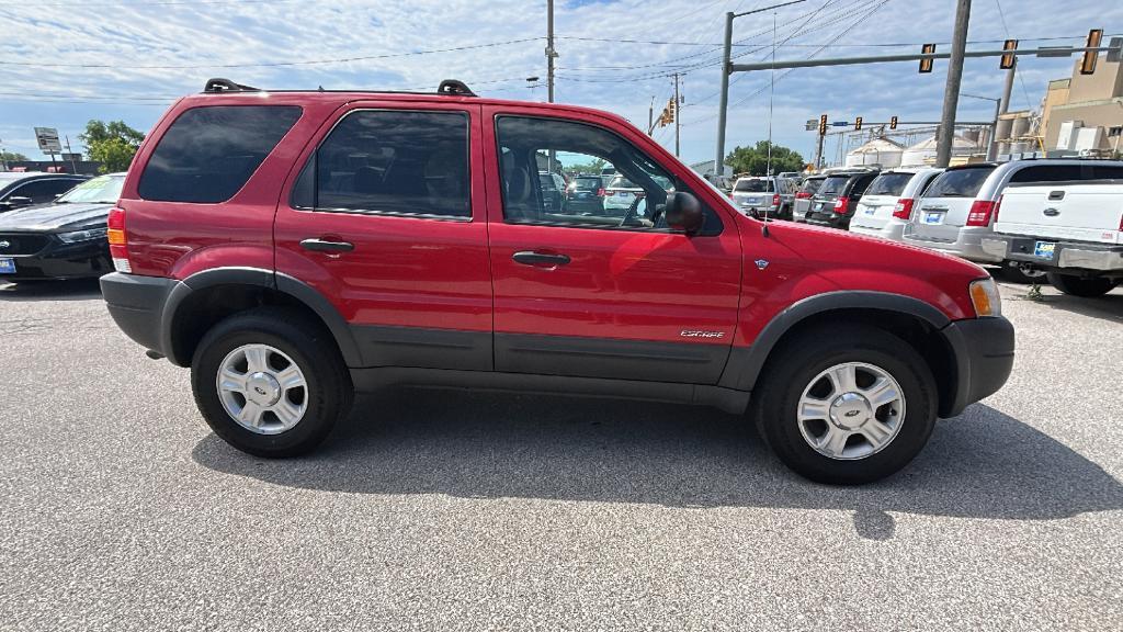 used 2002 Ford Escape car, priced at $6,995