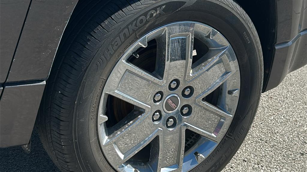 used 2013 GMC Acadia car, priced at $6,995