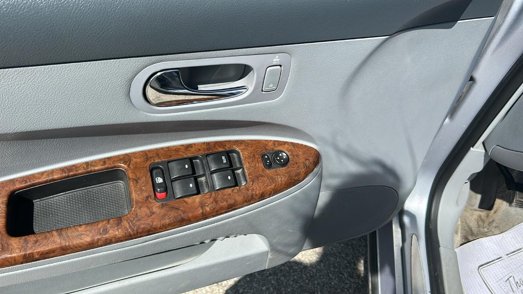used 2006 Buick LaCrosse car, priced at $7,995