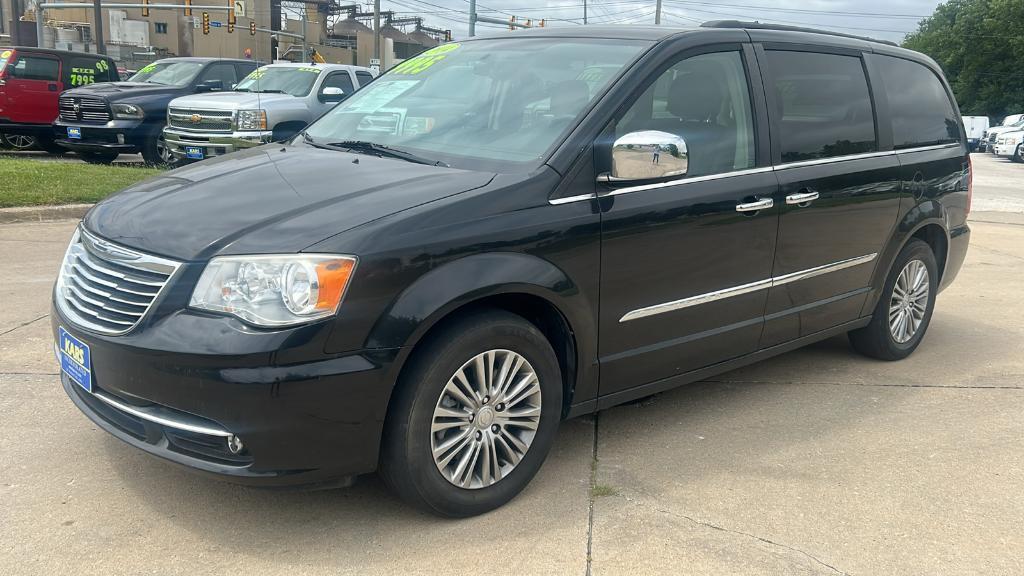 used 2014 Chrysler Town & Country car, priced at $9,995