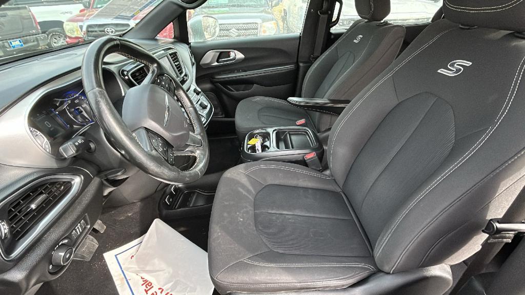 used 2019 Chrysler Pacifica car, priced at $15,995