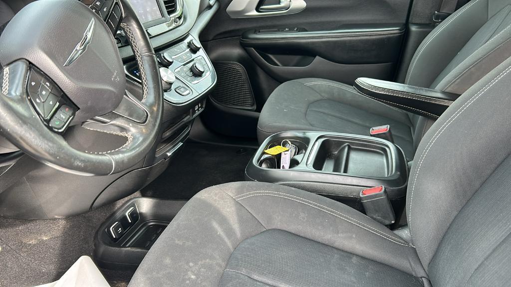 used 2019 Chrysler Pacifica car, priced at $15,995