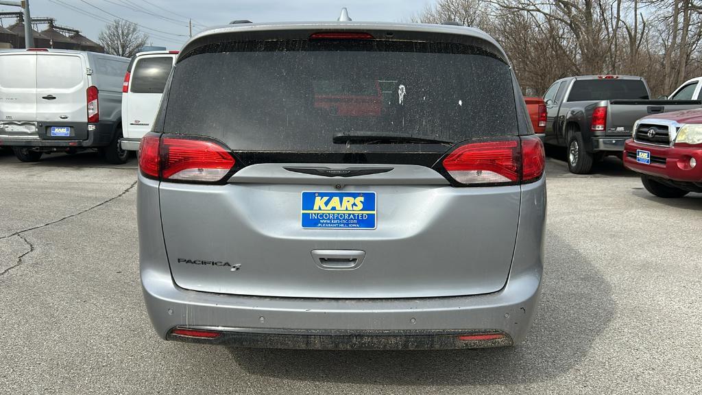 used 2019 Chrysler Pacifica car, priced at $15,995