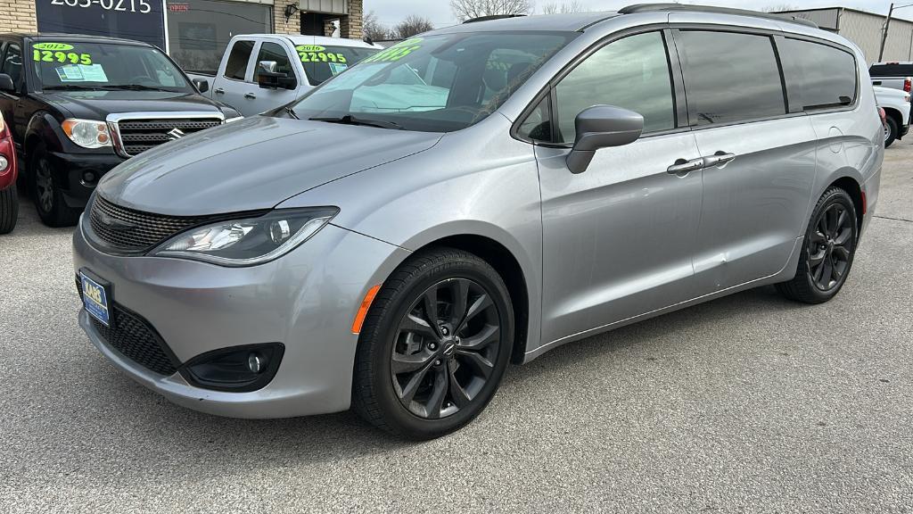 used 2019 Chrysler Pacifica car, priced at $15,995