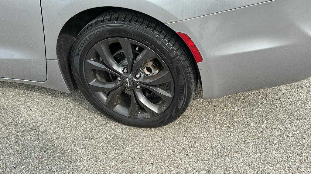 used 2019 Chrysler Pacifica car, priced at $15,995