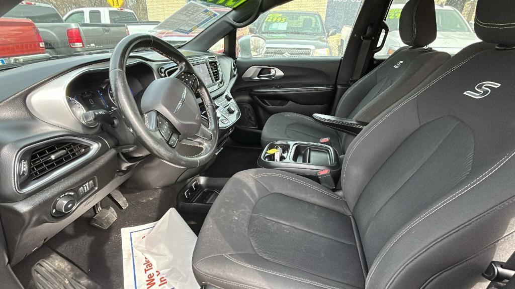 used 2019 Chrysler Pacifica car, priced at $15,995