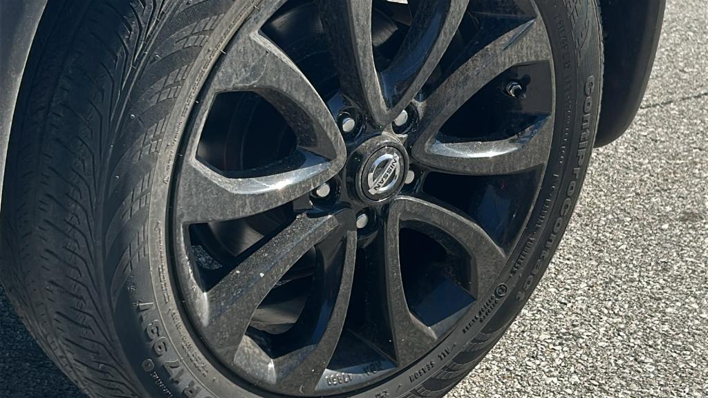 used 2013 Nissan Juke car, priced at $6,995