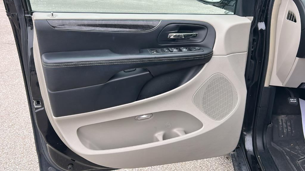 used 2015 Chrysler Town & Country car, priced at $9,995