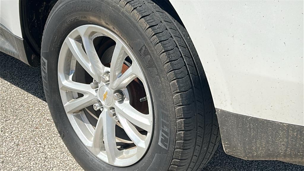 used 2017 Chevrolet Equinox car, priced at $10,995