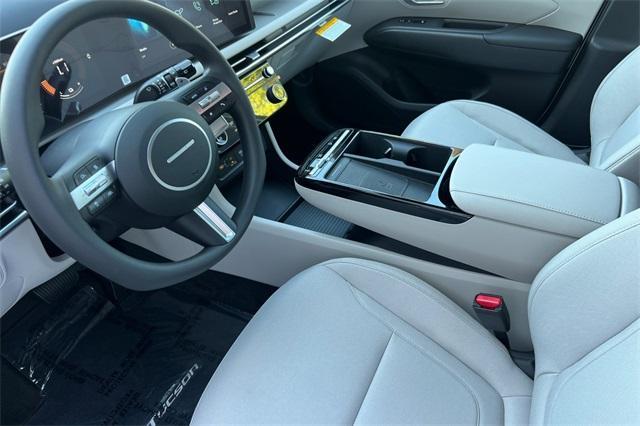 new 2025 Hyundai TUCSON Hybrid car, priced at $33,296