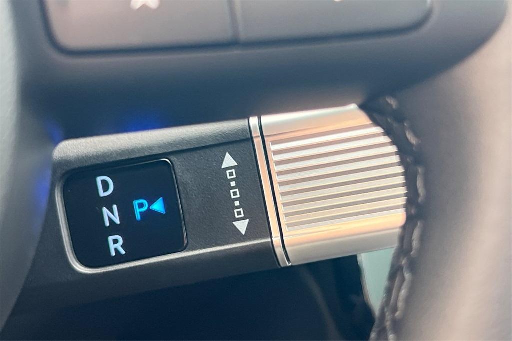 new 2025 Hyundai TUCSON Hybrid car, priced at $34,384