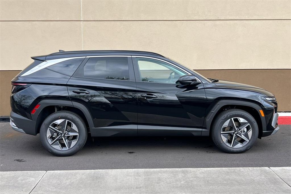 new 2025 Hyundai TUCSON Hybrid car, priced at $34,384