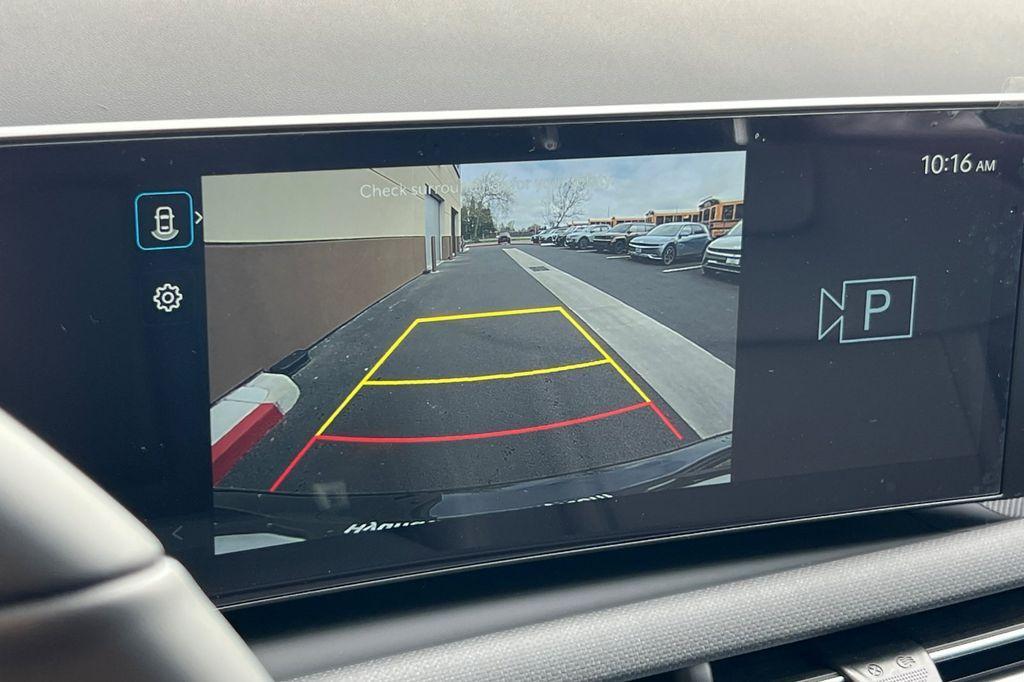 new 2025 Hyundai TUCSON Hybrid car, priced at $34,384