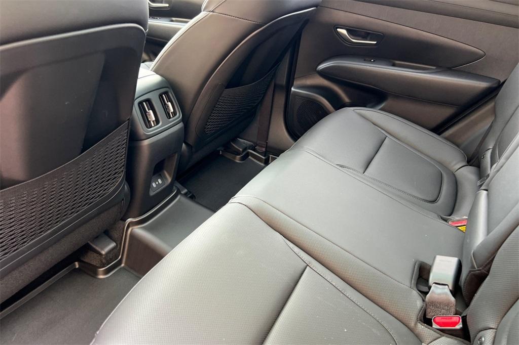 new 2025 Hyundai TUCSON Hybrid car, priced at $34,384