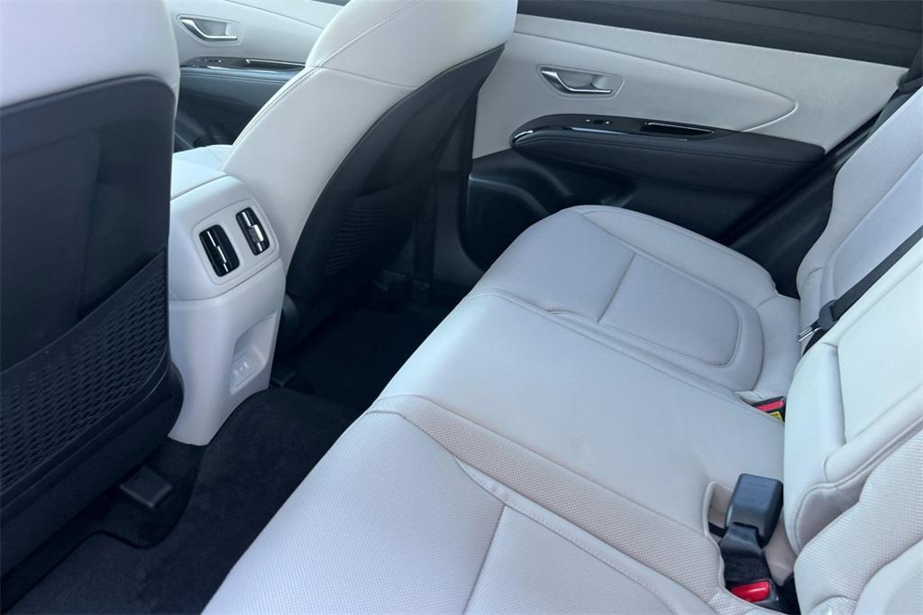 new 2025 Hyundai TUCSON Hybrid car, priced at $40,553