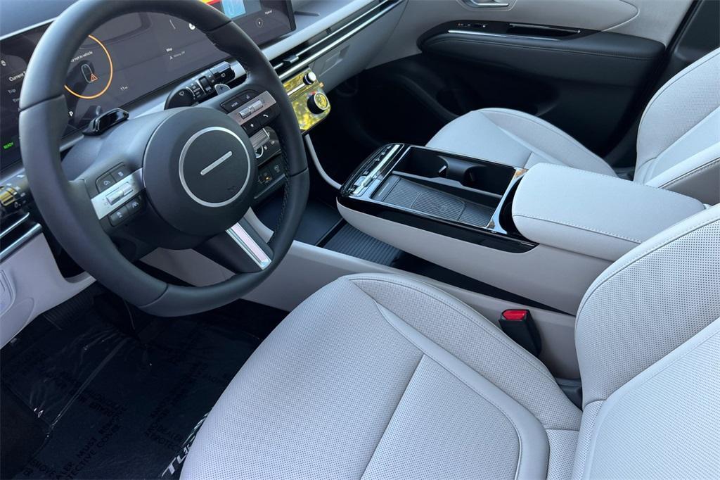 new 2025 Hyundai TUCSON Hybrid car, priced at $40,553