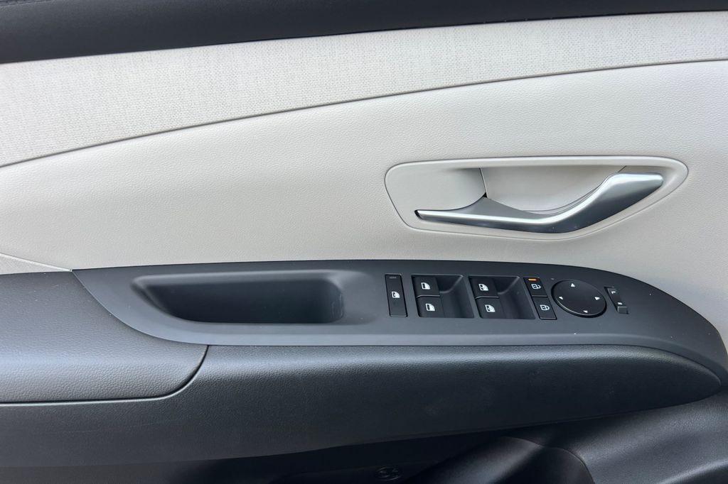 new 2025 Hyundai Tucson car, priced at $33,942