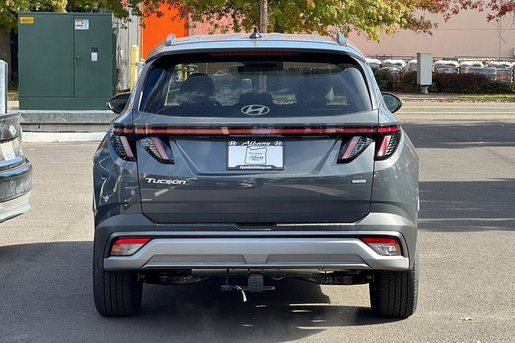 new 2025 Hyundai Tucson car, priced at $33,942