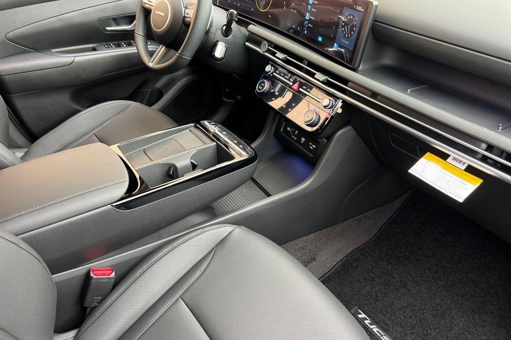 new 2026 Hyundai TUCSON Hybrid car, priced at $37,114