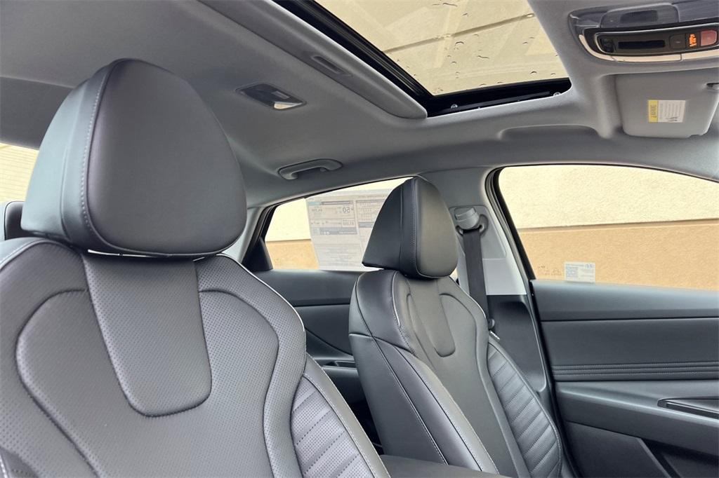 new 2025 Hyundai ELANTRA HEV car, priced at $27,806