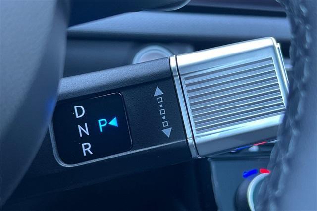 new 2025 Hyundai TUCSON Hybrid car, priced at $34,234