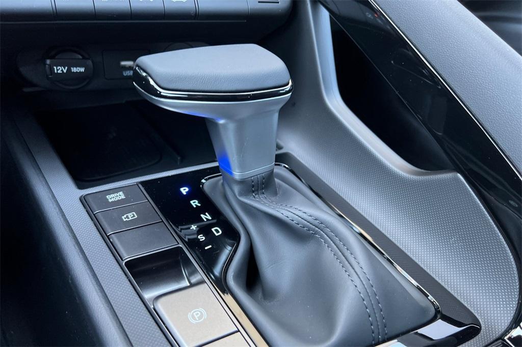 new 2025 Hyundai ELANTRA HEV car, priced at $25,649