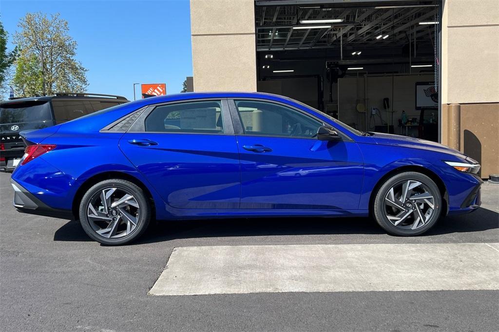 new 2025 Hyundai ELANTRA HEV car, priced at $25,649
