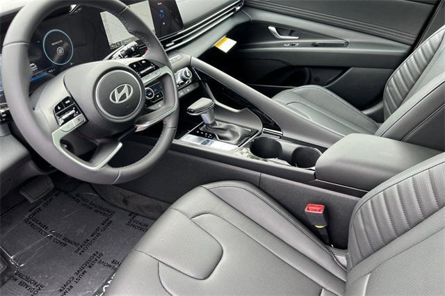 new 2025 Hyundai Elantra car, priced at $25,117
