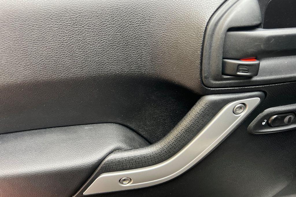 used 2014 Jeep Wrangler Unlimited car, priced at $16,995