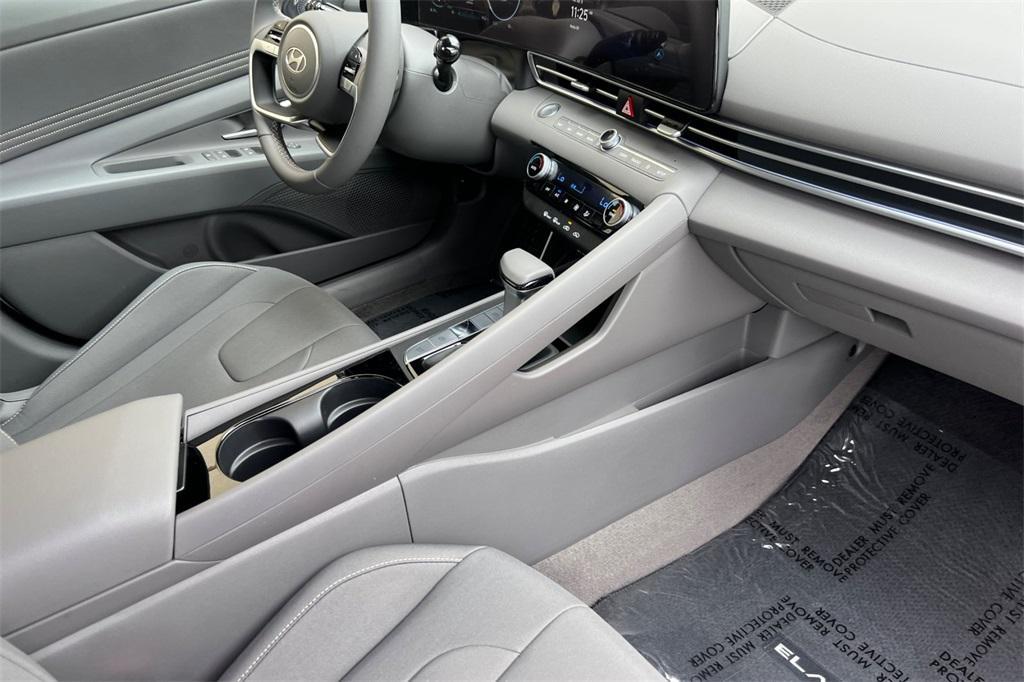 new 2025 Hyundai ELANTRA HEV car, priced at $25,914