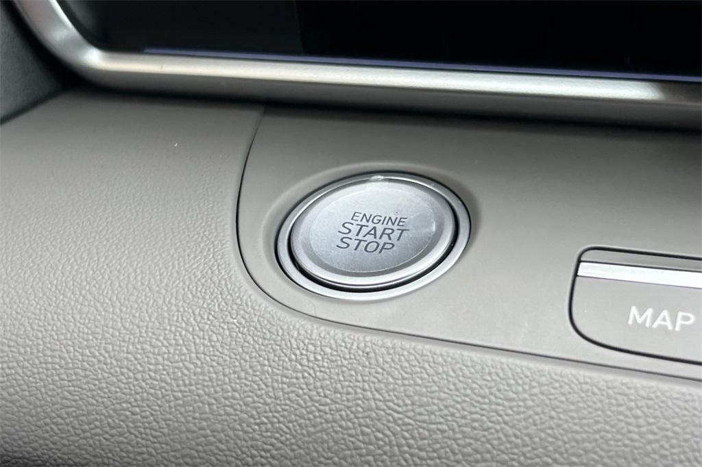 new 2025 Hyundai ELANTRA HEV car, priced at $25,914