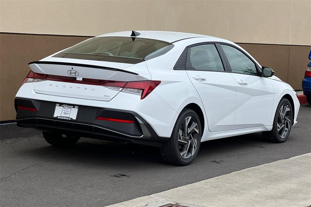 new 2025 Hyundai ELANTRA HEV car, priced at $25,914