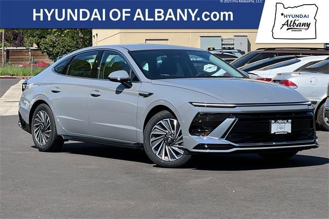 new 2025 Hyundai Sonata Hybrid car, priced at $29,303