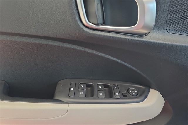 new 2025 Hyundai Venue car, priced at $22,050