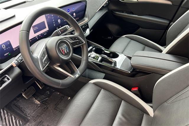 used 2024 Buick Envision car, priced at $27,404