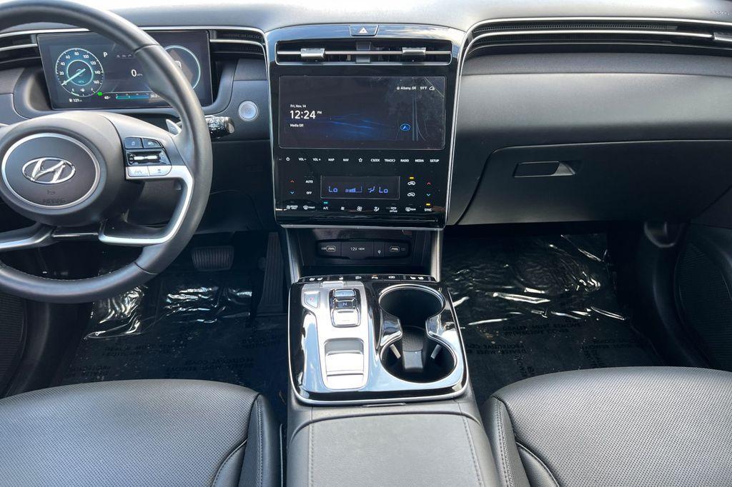 used 2024 Hyundai TUCSON Hybrid car, priced at $34,000