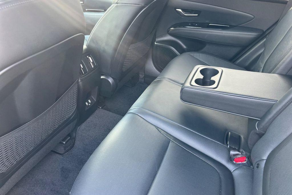 used 2024 Hyundai TUCSON Hybrid car, priced at $34,000