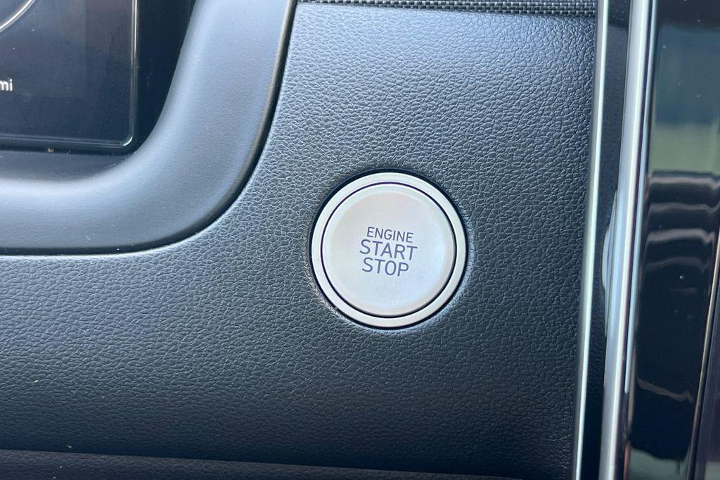 used 2024 Hyundai TUCSON Hybrid car, priced at $34,000