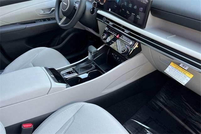 new 2025 Hyundai Tucson car