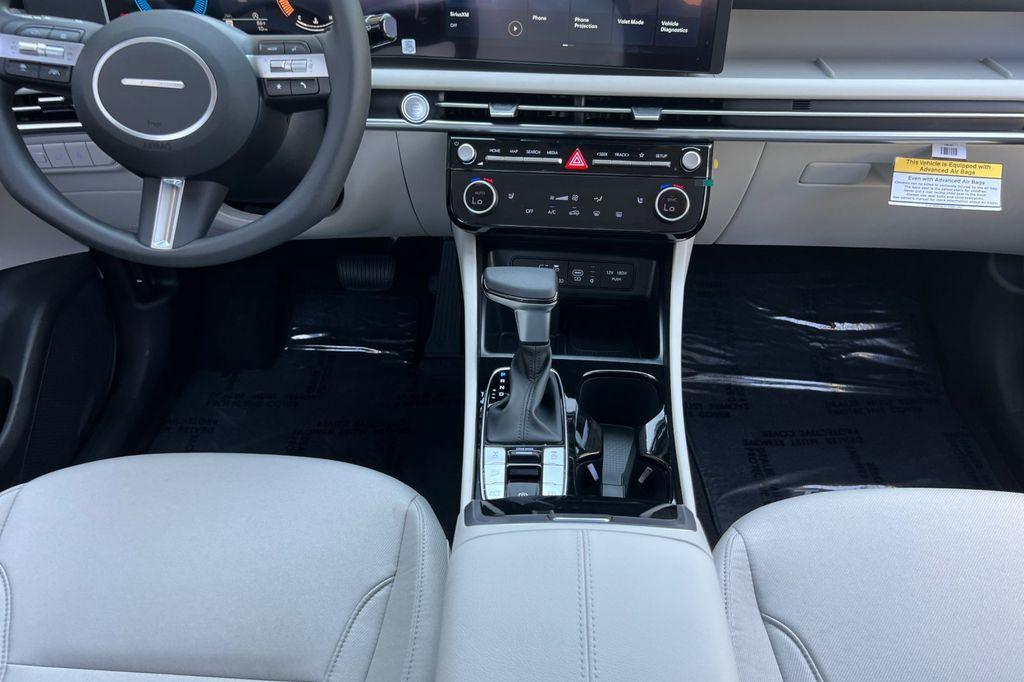 new 2025 Hyundai Tucson car, priced at $31,204