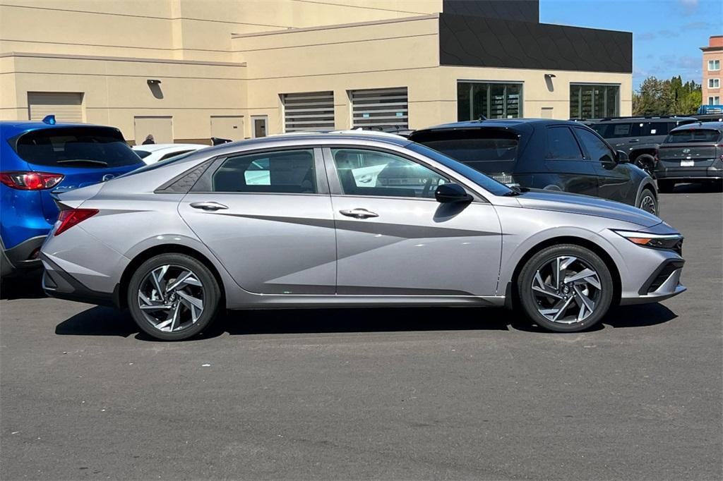 new 2025 Hyundai ELANTRA HEV car, priced at $25,736