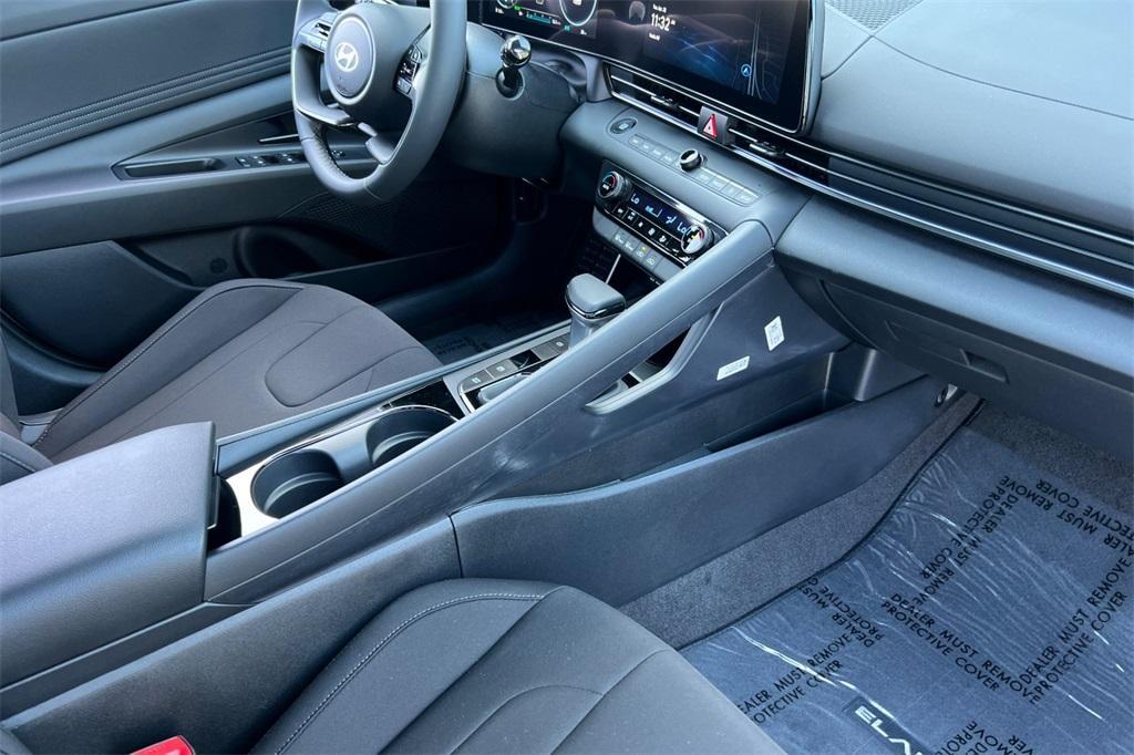 new 2025 Hyundai ELANTRA HEV car, priced at $25,736