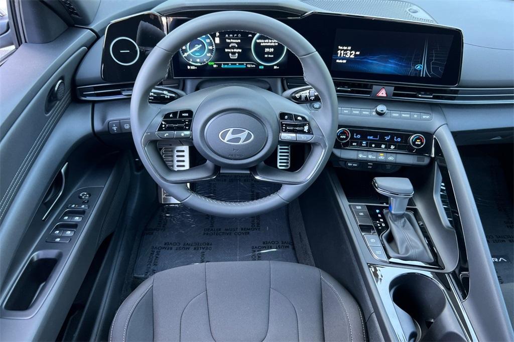 new 2025 Hyundai ELANTRA HEV car, priced at $25,736