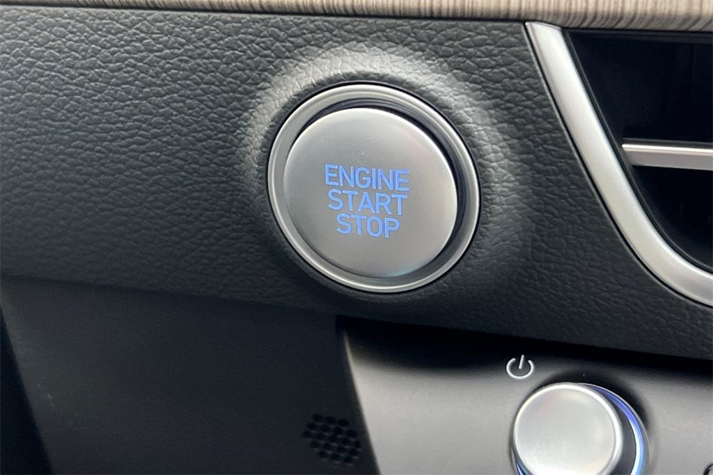 new 2025 Hyundai Sonata Hybrid car, priced at $28,739