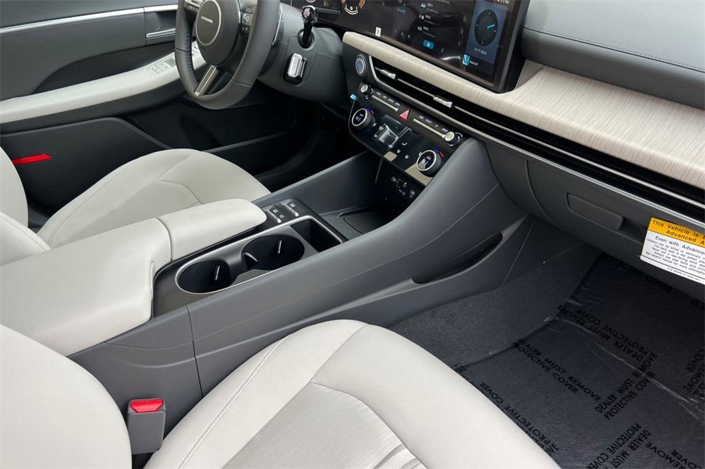 new 2025 Hyundai Sonata Hybrid car, priced at $28,739