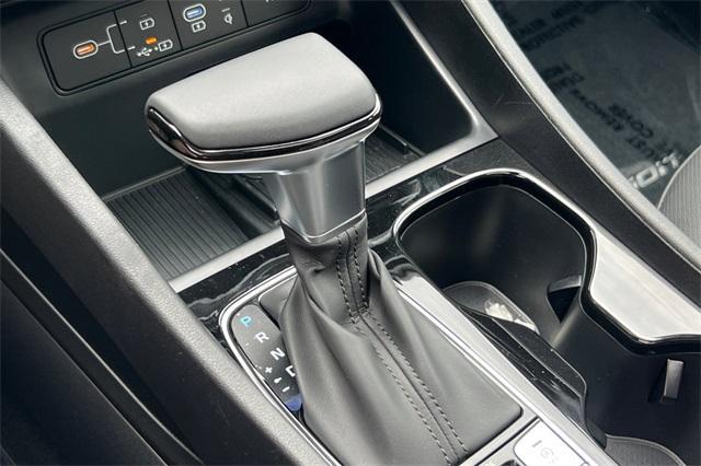 new 2025 Hyundai Tucson car, priced at $33,904