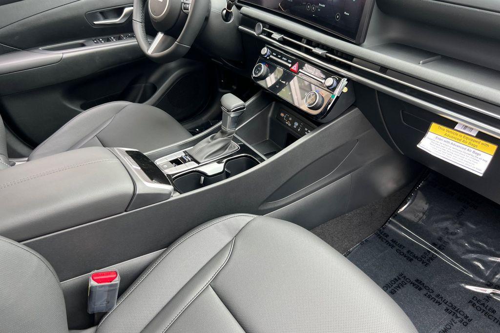 new 2025 Hyundai Tucson car, priced at $33,904