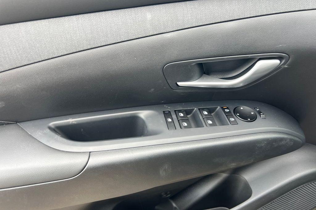 new 2025 Hyundai Tucson car, priced at $33,904