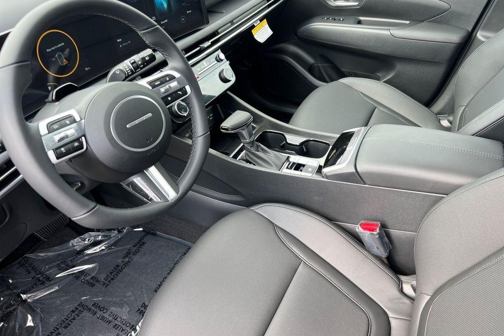 new 2025 Hyundai Tucson car, priced at $33,904