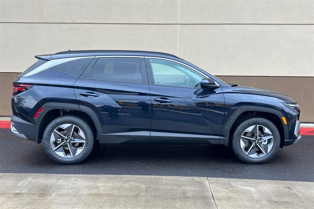 new 2026 Hyundai TUCSON Hybrid car, priced at $35,668